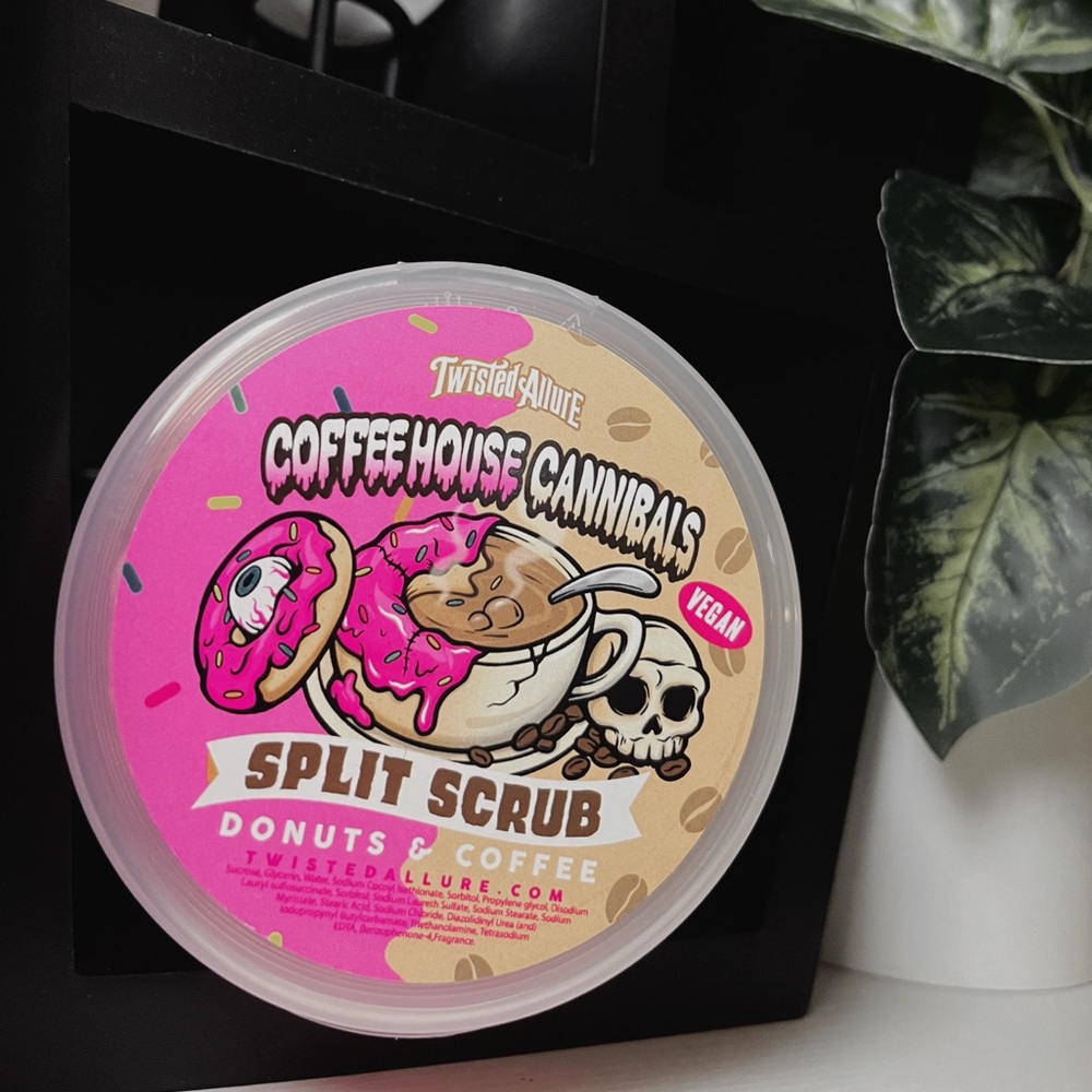 🖤Twisted Allure Split Scrub🖤